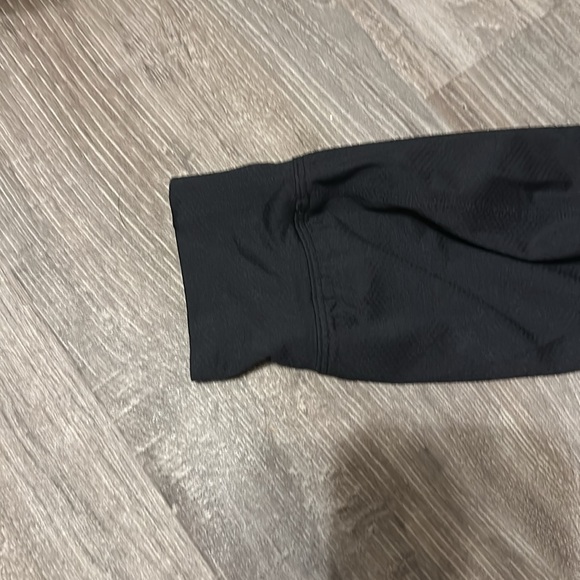 Lululemon Muscle Love Cropped Long Sleeve Wicking Athletic size 2 - Picture 2 of 5